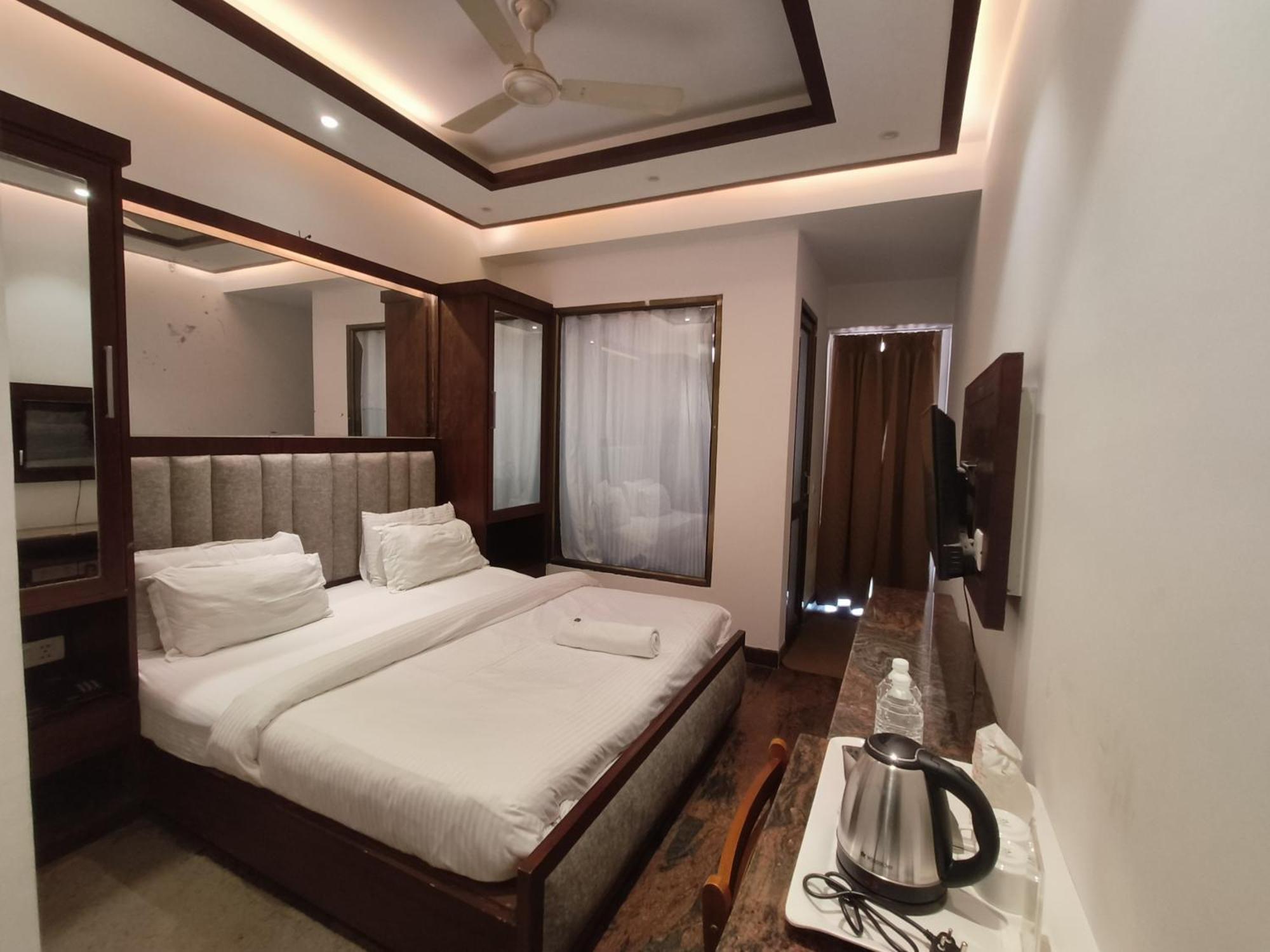 Jjk Rukmini Vilas Hotel & Banquet Muzaffarpur Esterno foto