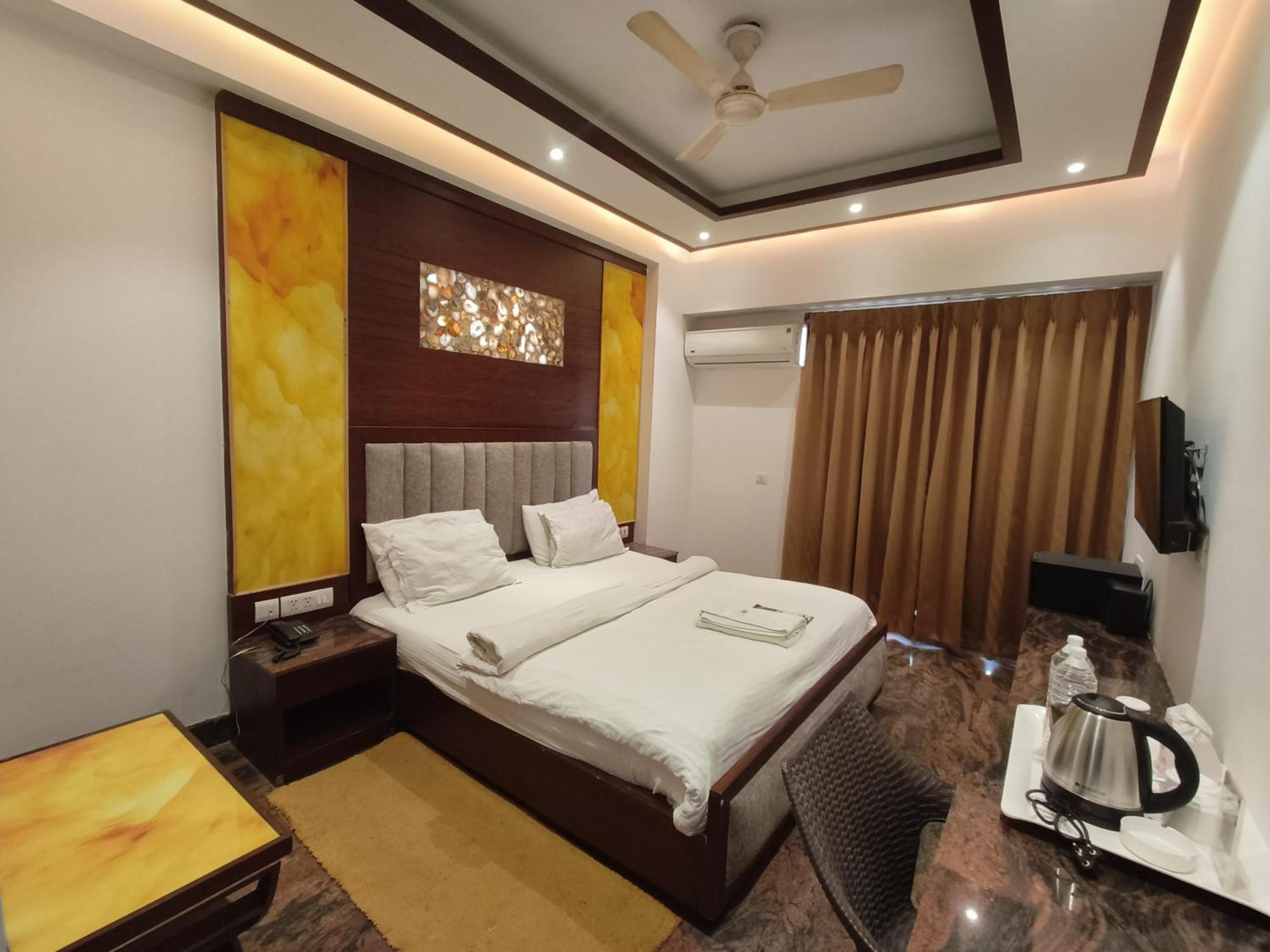 Jjk Rukmini Vilas Hotel & Banquet Muzaffarpur Esterno foto