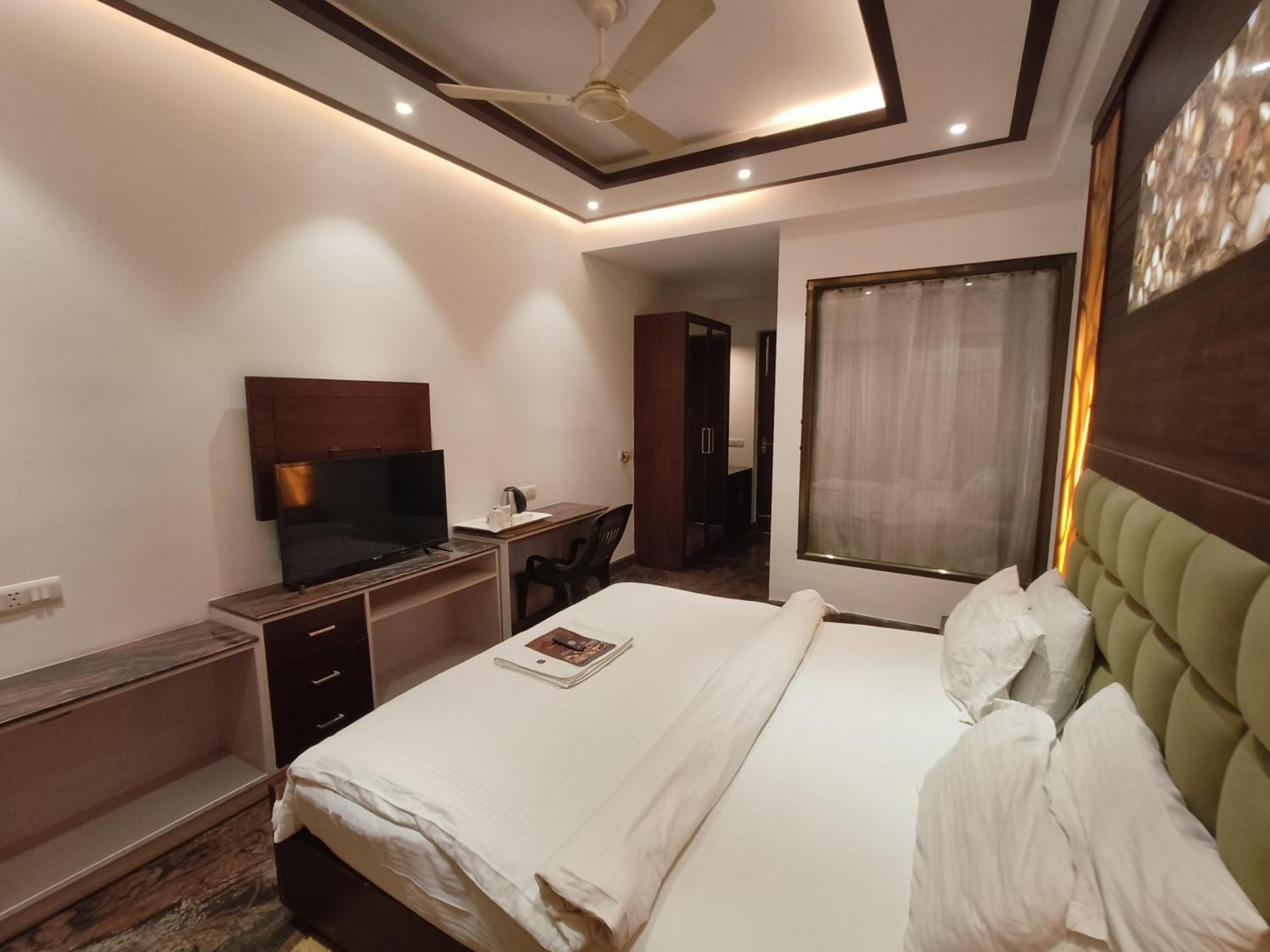 Jjk Rukmini Vilas Hotel & Banquet Muzaffarpur Esterno foto