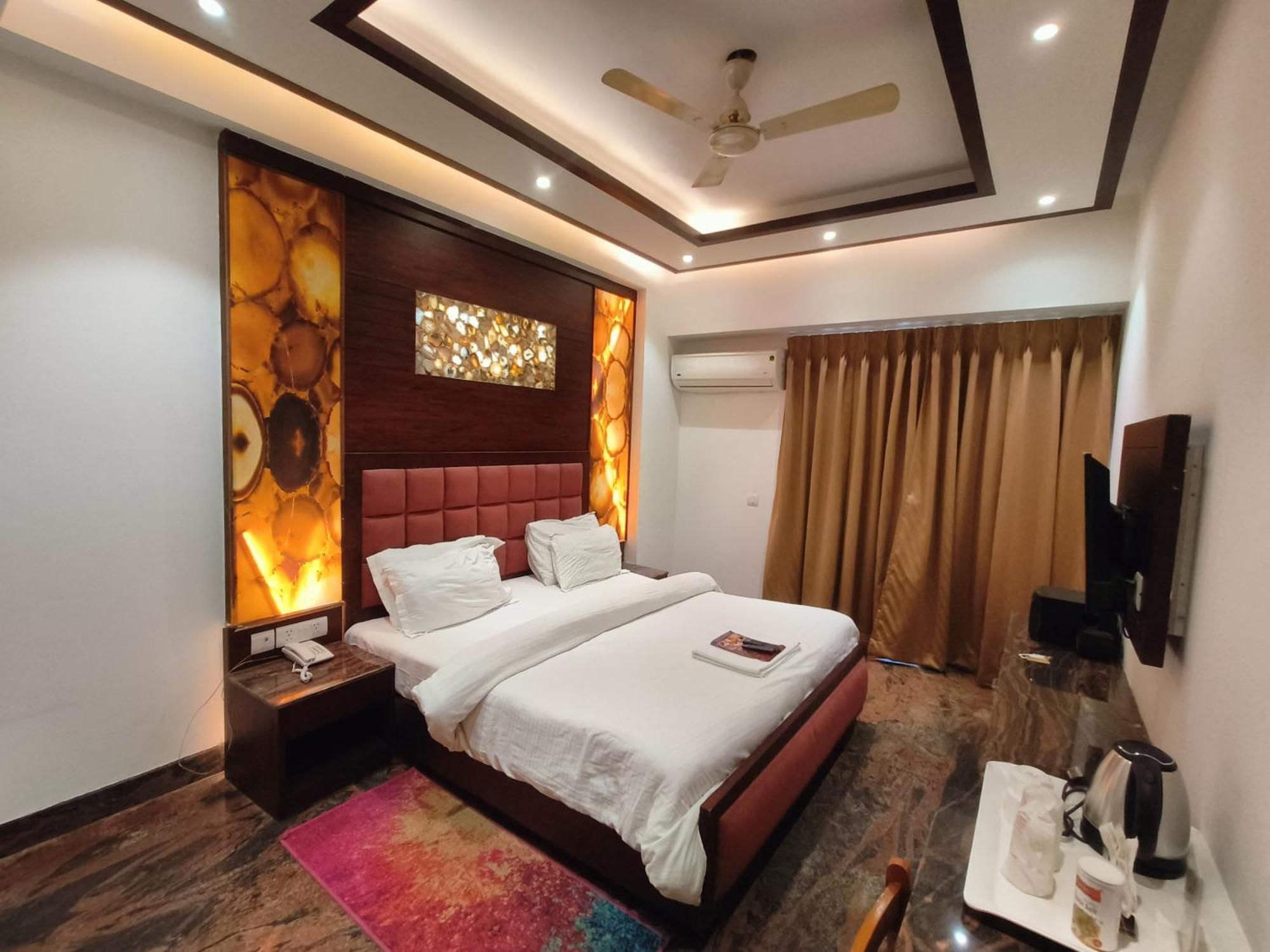Jjk Rukmini Vilas Hotel & Banquet Muzaffarpur Esterno foto
